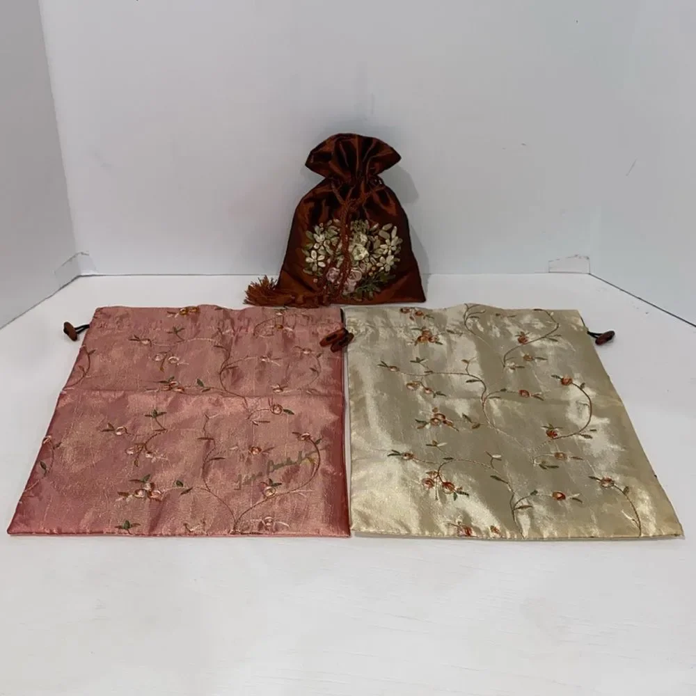 Wrapables Beautiful Embroidered Silk Travel Bag for Lingerie & Shoes